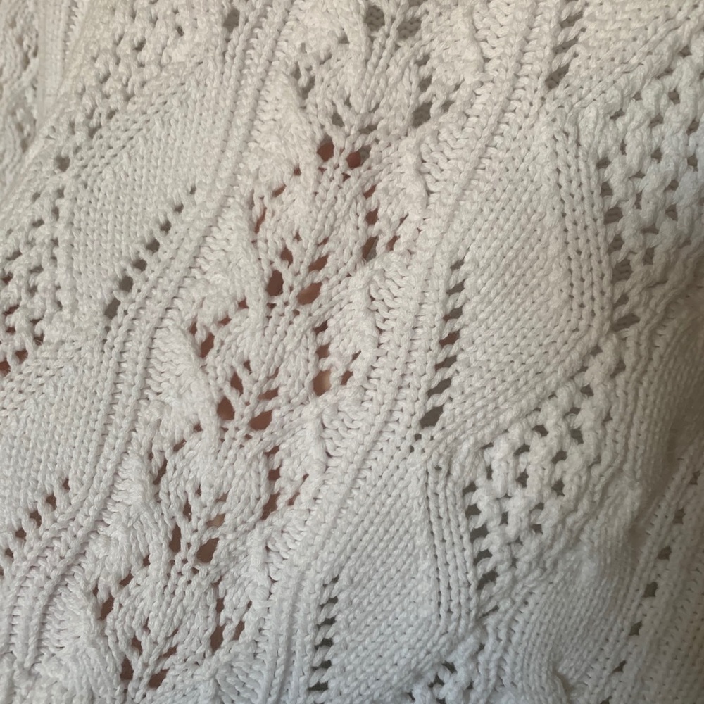 GAP Sweater - Picture 3 of 5